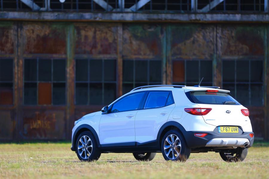  Kia Stonic 2017 года  (UK) (фото 24 из 51)